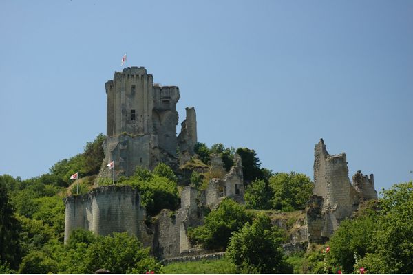 Château du village de Lavardin