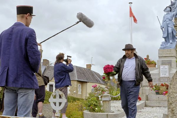 Karim, comédien et autiste, sur le tournage d'un film