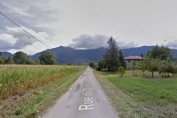 L'accident est survenu rue du Charmillon au Touvet, en Isère.