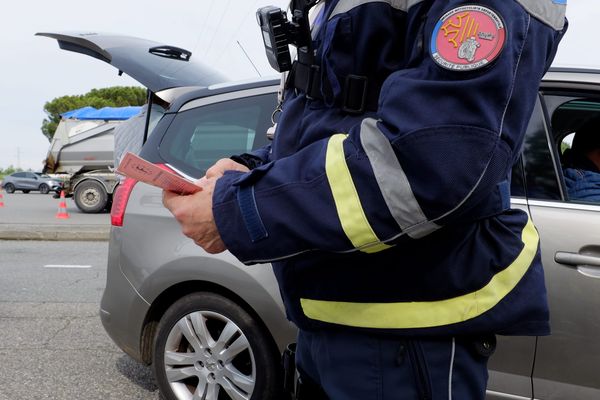 Contrôle policier au péage de Toulouse (archives)