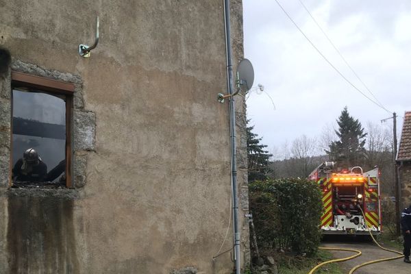 Le corps d'une victime a été découvert dans les décombres de l'incendie d'une maison du Mayet-de-Montagne, dans l'Allier, dans la nuit du dimanche 9 au lundi 10 février.