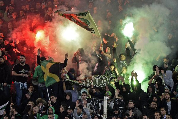 Dans les tribunes stéphanoises, les fumigénes étaient de sortie le 5 février contre l'OL     