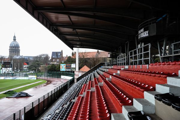 Dimanche 1er décembre 2024, à partir de 13h45, suivez en direct depuis le Stade de la Libération à Boulogne-sur-Mer le 8e tour de la Coupe de France de football US BOULOGNE CÔTE D'OPALE / AS BEAUVAIS OISE.