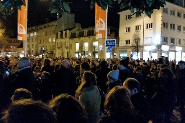 Place du théâtre à Caen 7 janvier 2015
