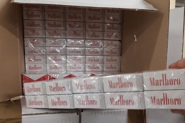 Plus de 27 tonnes de tabac, soit l’équivalent de 33 millions de cigarettes, ont été saisies lors de contrôles coordonnés effectués dans toute la France du 20 au 27 mars 2024.