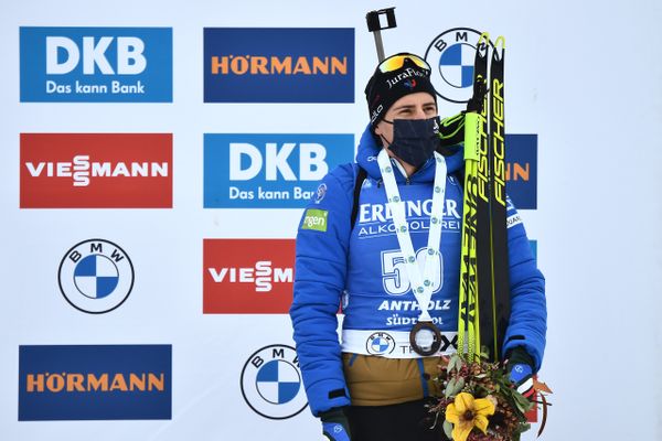 Le Jurassien grimpe sur la troisième marche du podium.