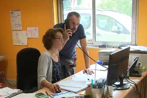 Fabrice Bugeaud, à la tête d'une société de 8 salariés en Dordogne, dénonce une charge de travail supplémentaire que les entreprises devront faire à la place de l'Etat.