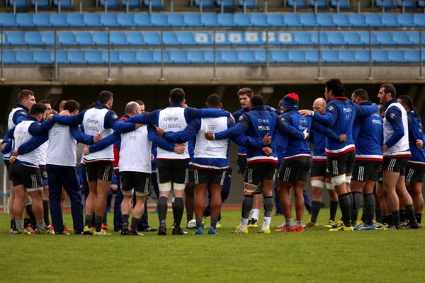 Le XV de France à l'entraînement