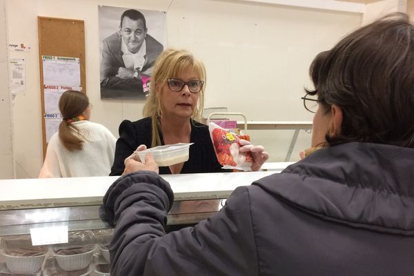 Début de la campagne des Restos du Coeur, le 26  novembre 2019 à Angers