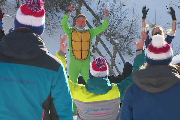 Les élèves animateurs de l'école Happy Resort à Valfréjus, en Savoie