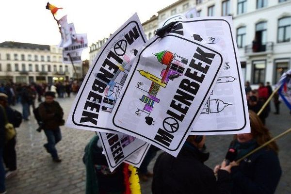 Hommage aux attentats de Paris dans la commune de Molenbeek-Saint-Jean le 18 novembre 2015.