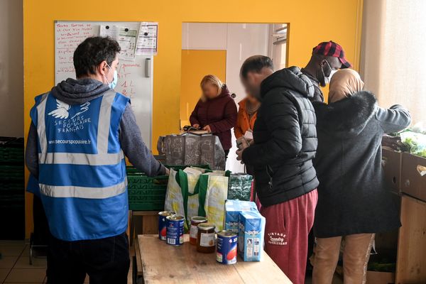 Illustration. Dans les Hauts-de-France, les dons à des associations ont augmenté cette année.