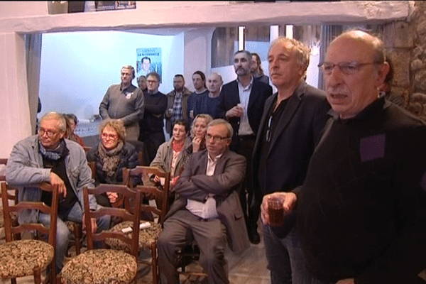 L'ambiance n'était pas à la fête ce dimanche soir au siège du FN dans l'Orne à Alençon