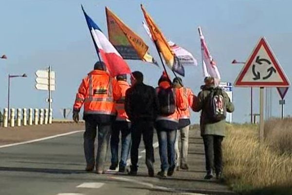 Les menbres de "Sauvons nos entreprises" lors de leur passage à Poitiers.