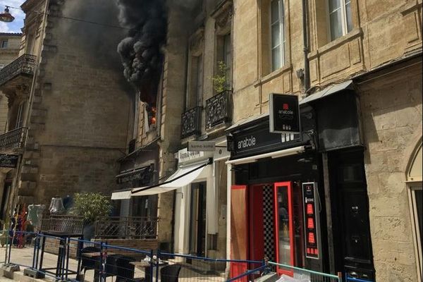 Un incendie s'est déclaré dans un appartement de la rue du Pas-Saint-Georges à Bordeaux.