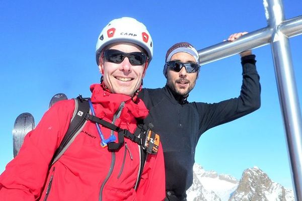 Stéphane et Anthony partent à la conquête du Mont Blanc pour Théo. 