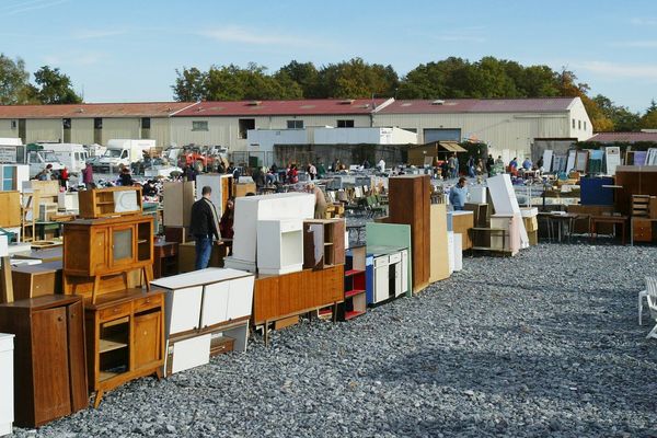 Le bric-à-brac du village d'Emmaüs Lescar - Pau est un véritable paradis pour chineurs