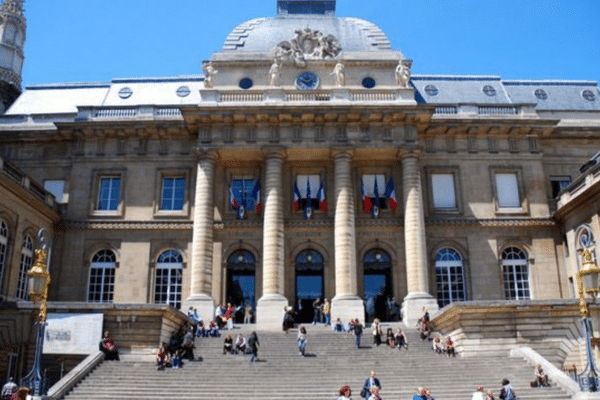 Illustration - La cour d'assises de Paris.