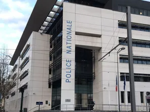 L'hôtel de police de Bordeaux.