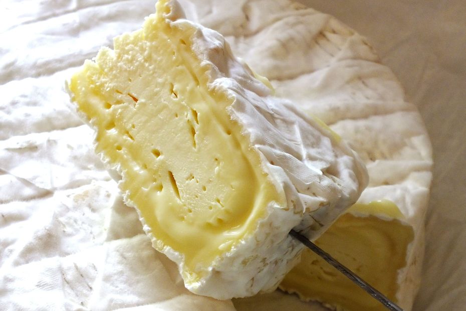 Tout ce qu'il faut savoir sur le véritable camembert de Normandie, bien