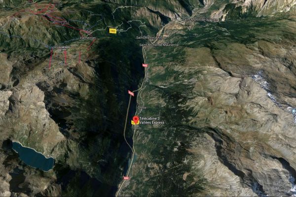 La télécabine "3 Vallées Express" a été impactée par un gros éboulement jeudi.