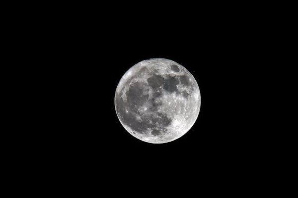 Une super lune sera observable dans le ciel de France, le 31 janvier.