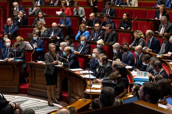 La réforme des retraite, proposée par la Première Ministre, sera examinée par les députés à partir du 5 février 2023