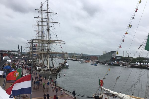 L'Armada de Rouen 2019 sous la pluie vendredi 7 juin 2019.