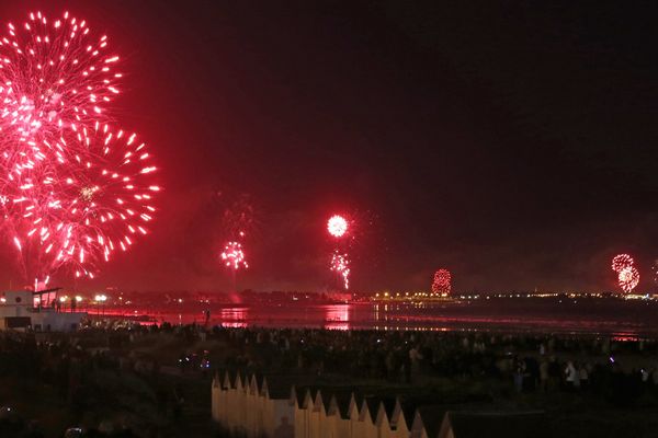 feux d'artifice à sword beach - archives 2014