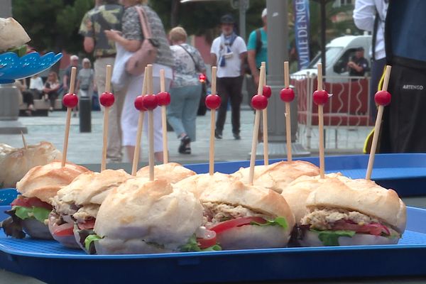 Un pan bagnat revisité. Qu'en pensent les Niçois ?