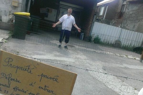 Les clients ont désormais beaucoup de mal à accéder à la boulangerie d'Ames. 