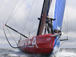 Yoann Richomme, à bord de Paprec Arkea, le skipper basé à Lorient s’affiche en leader déterminé dans ce début de Vendée Globe