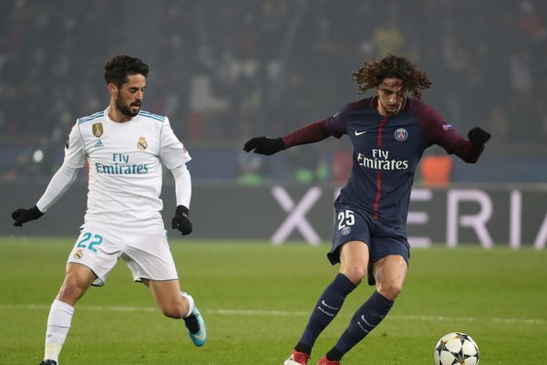 Adrien Rabiot et ses coéquipiers du PSG face au Real Madrid, en quarts de finale de la Ligue des Champions, en mars 2018.