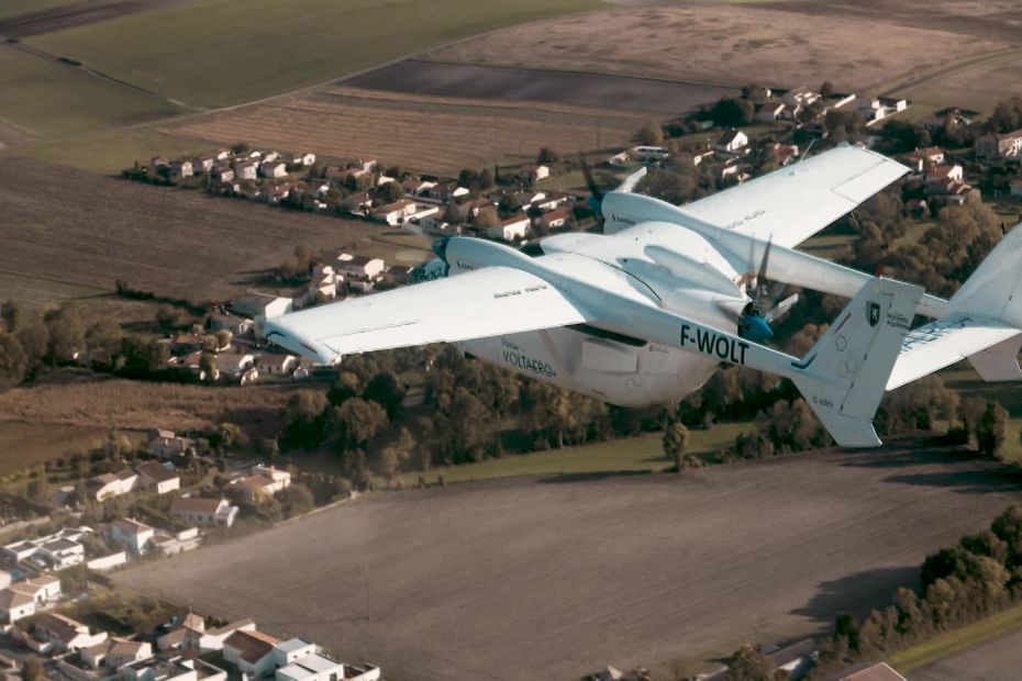 Voltaero Pose La Premi Re Pierre De Son Usine D Avions Hybrides