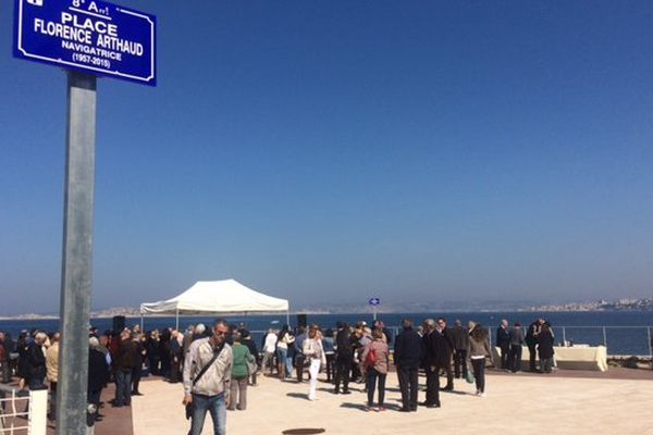 La place Florence Arthaud a été inaugurée ce vendredi matin à la Madrague de Montredon à Marseille.