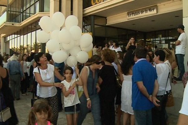 15/07/14 - Marche blanche à Bastia en mémoire de l'institutrice tuée à Albi