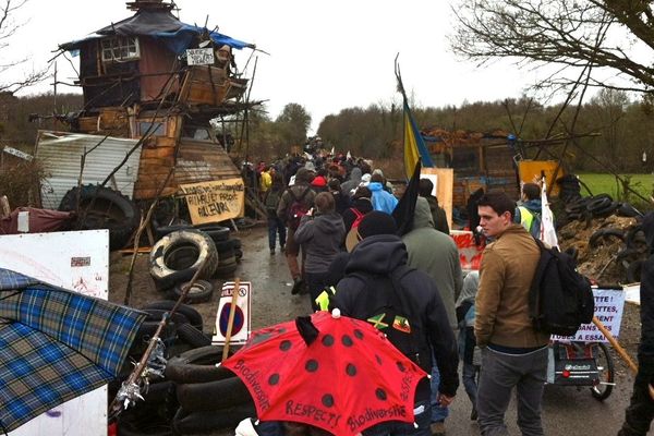 Départ de la manifestation depuis la Pâquelais