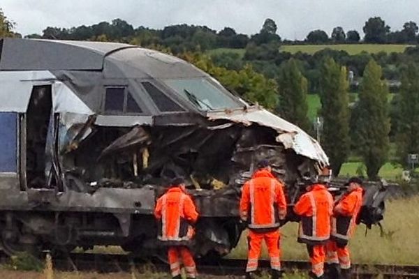 La rame du TGV cet après-midi à Sillé-le-Guillaume.