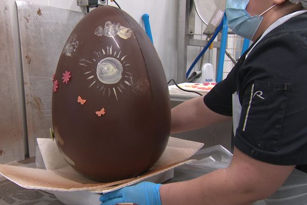 Nougalet conçoit des pièces uniques à l'occasion des fêtes de Pâques.