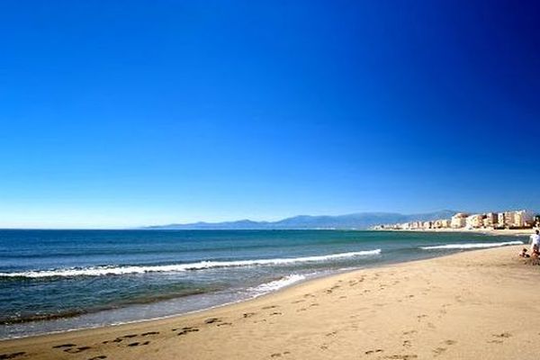 Pyrenees Orientales Le Corps D Une Femme Non Identifiee Retrouve Sur La Plage De Canet En Roussillon