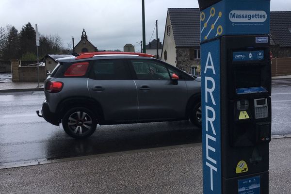 6 bornes ont été installées sur la départementale 2089. Elles mettent en relation conducteurs et passagers. Elles sont en services depuis le jeudi 2 mai.