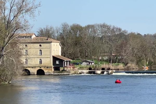 Les deux victimes happées par le courant travaillaient au moulin de Porchères