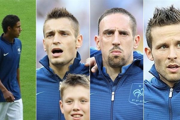 Varane, Debuchy, Ribéry et Cabaye avec le maillot de l'équipe de France. 