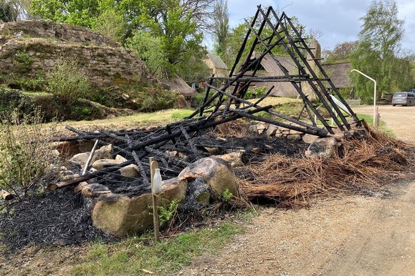 Plusieurs départs de feu ont été découverts.