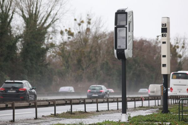 Le préfet de Haute-Loire souhaite équiper le département de radars tourelles, la dernière génération de radars multifonctions pouvant détecter les excès de vitesse mais aussi les comportements dangereux. 