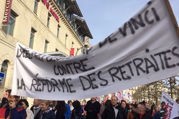 Les syndicats et les opposants a la réforme des retraites mobilisés en Aquitaine