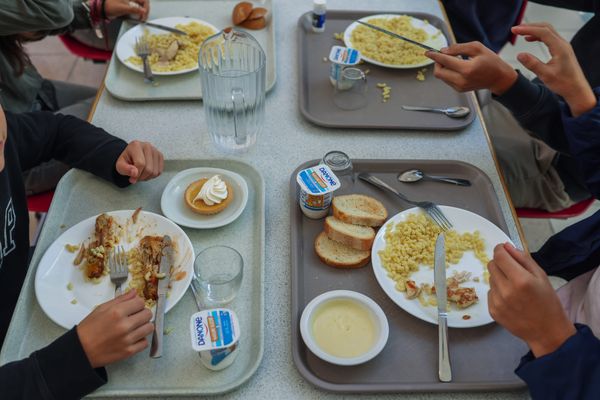 36 élèves d'un collège de l'Aveyron ont été secouru par les pompiers après un porbable intoxication ailmentaire.