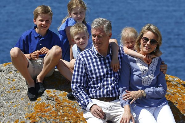 La famille du roi des Belges pose pour la photo