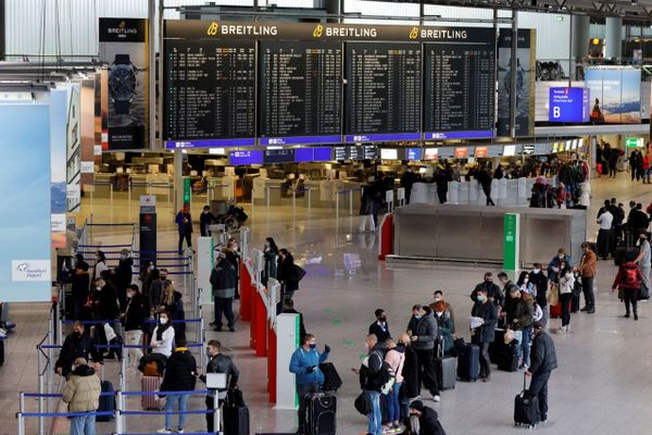 L'aéroport de Francfort-sur-le-Main, le 21 décembre, par lequel a transité la passagère allemande contaminée à la nouvelle souche du coronavirus