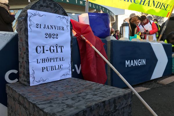 La CGT manifeste avant la venue de Jean Casteix à Nantes, le 21 janvier 2022